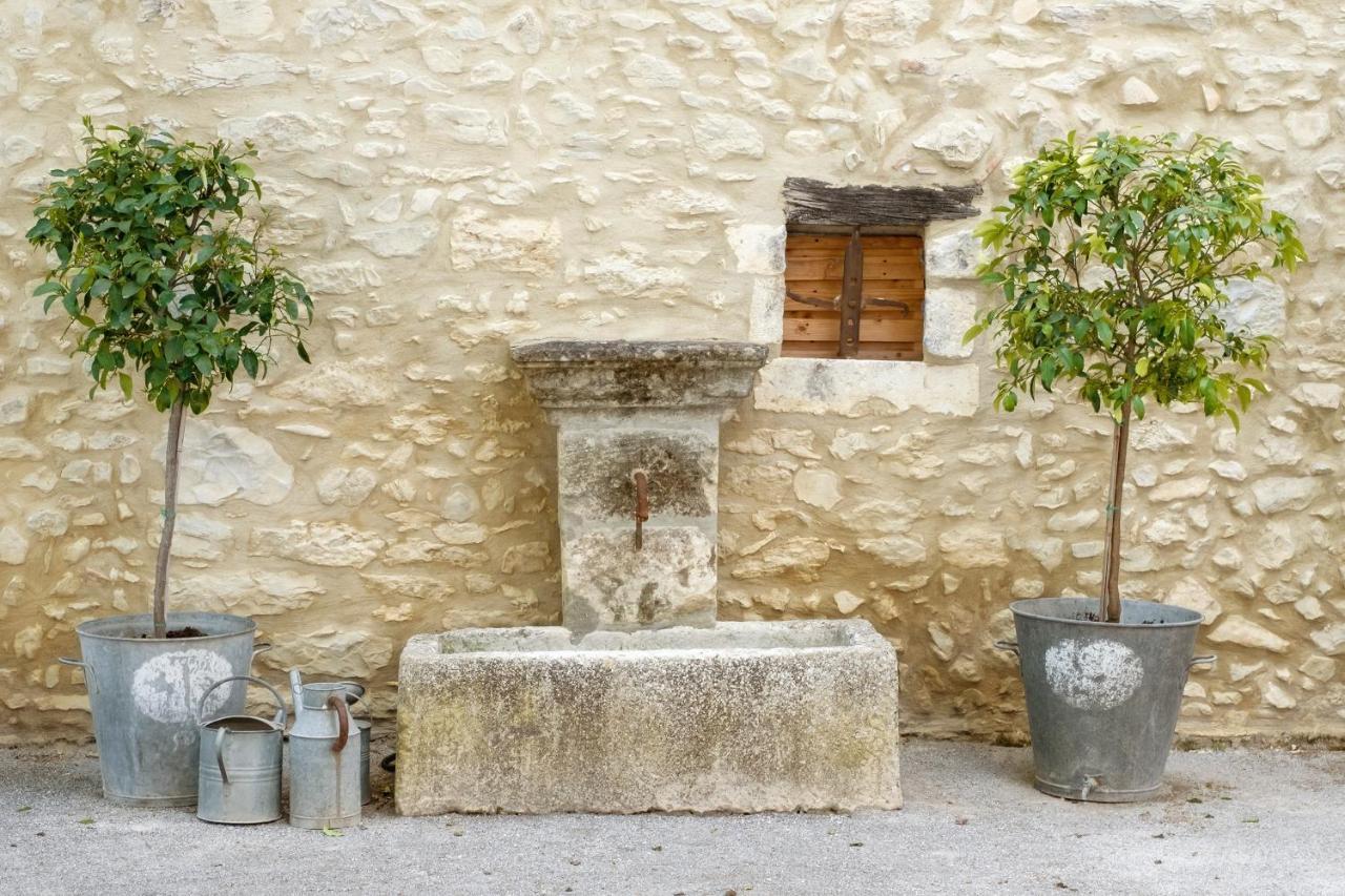 Hotel La Fontasse Lussan  Esterno foto